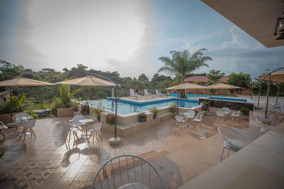 Mont Bleu Hotel Libreville Exterior foto